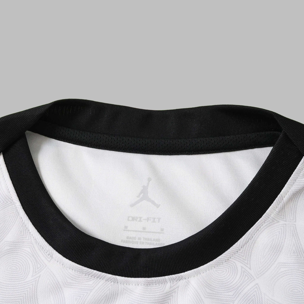 2627 Paris Saint-Germain Training shirt Fan version