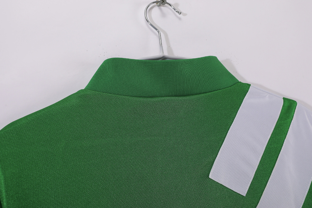 9293 Liverpool Away retro Fan version