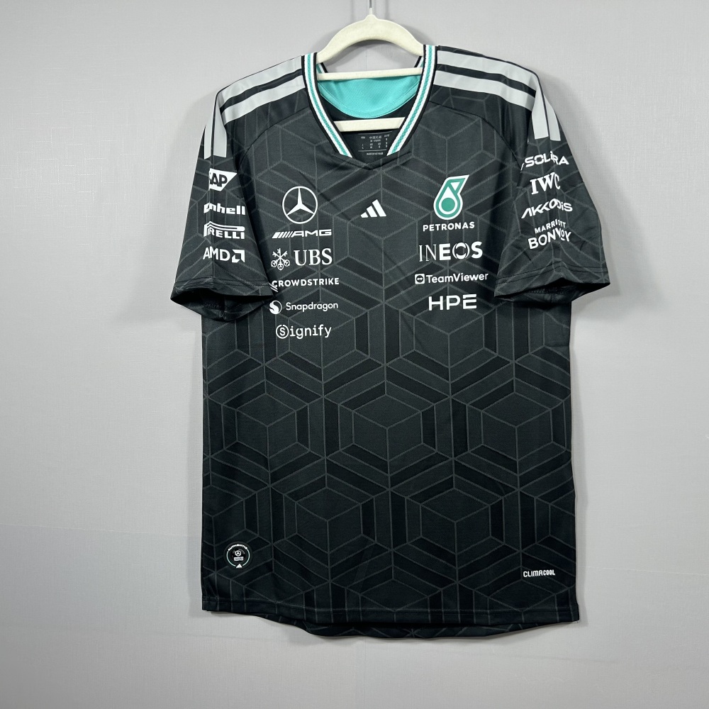 2026 F1 Mercedes-Benz racing suit