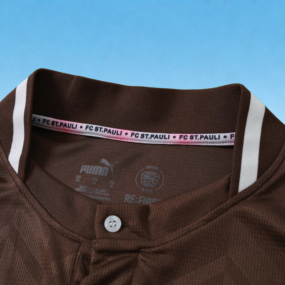 2627 FC St. Pauli Home Fan version