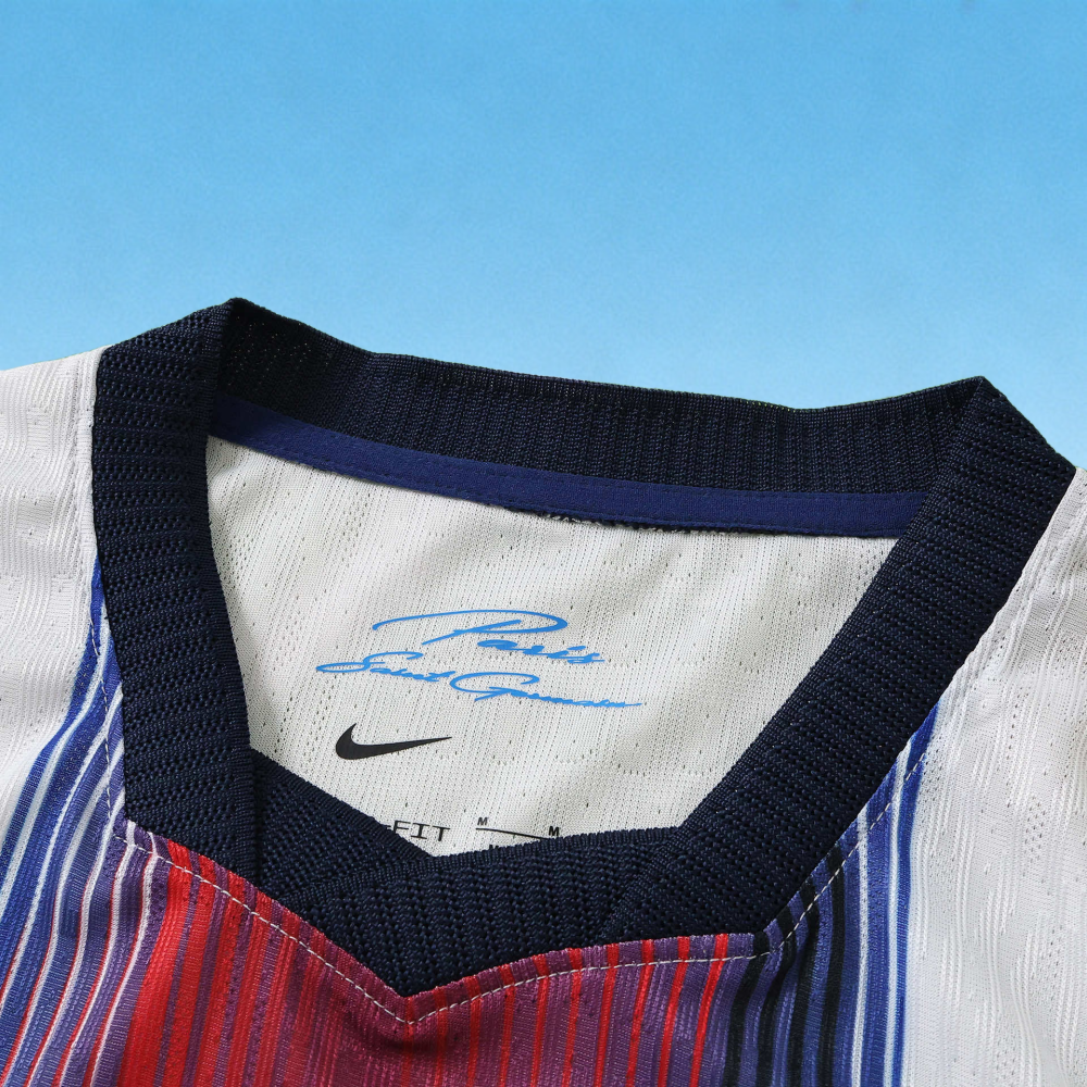 2627 Paris Saint-Germain Away Player version