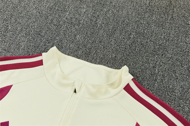2627 Real Madrid (Beige) Half zip training suit set