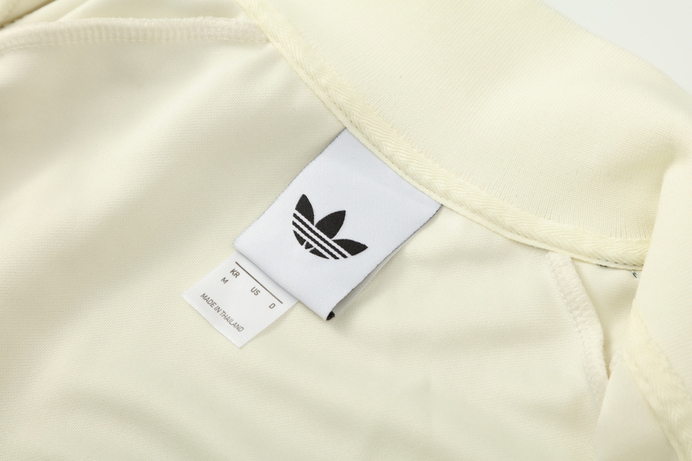 2627 Real Madrid (off white) Training jacket set