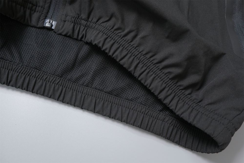 2627 Real Madrid black windbreaker
