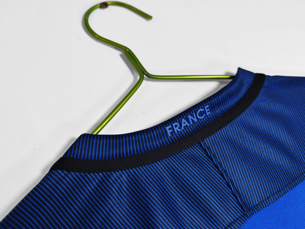 2016 France home retro Fan version
