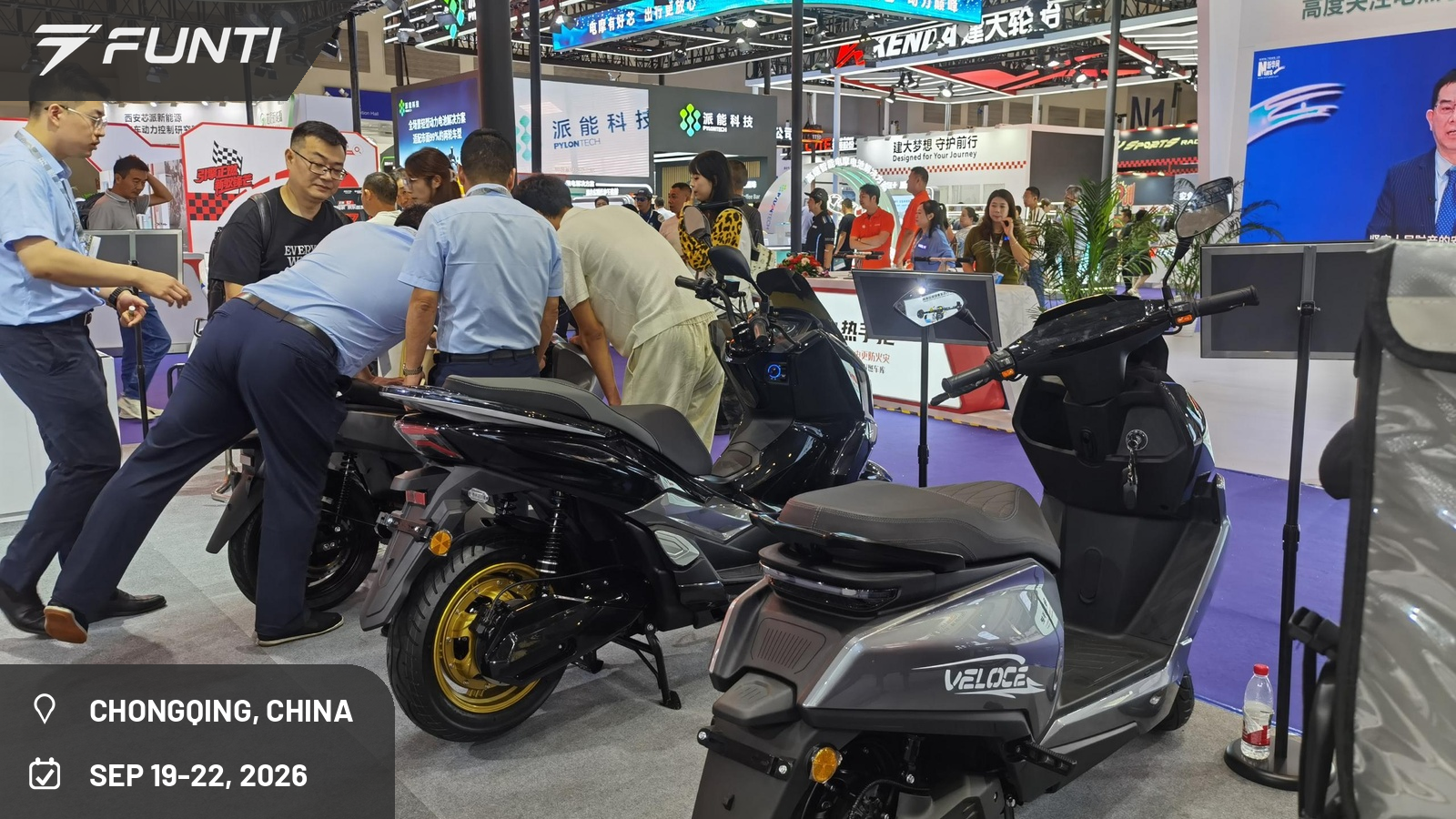 FUNTI VELOCE mid-size electric scooter with 72V 40Ah battery on display at CIMAMotor 2026