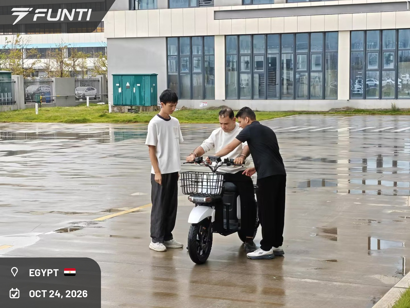 Egyptian customer test riding the FUNTI PACKY at the factory test ground, Taizhou, China