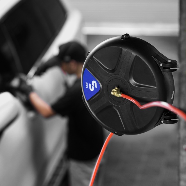 SGCB Auto Cleaning Retractable Air Water Hose Storage Reel Series,GUANGZHOU SGCB CO.,LTD,Retrackable Hose Reel Series