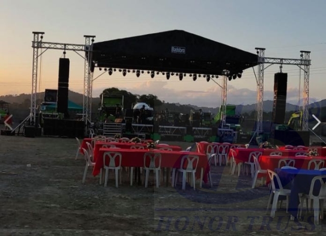 PYRAMID STAGE ROOF TRUSS 12x9x7m