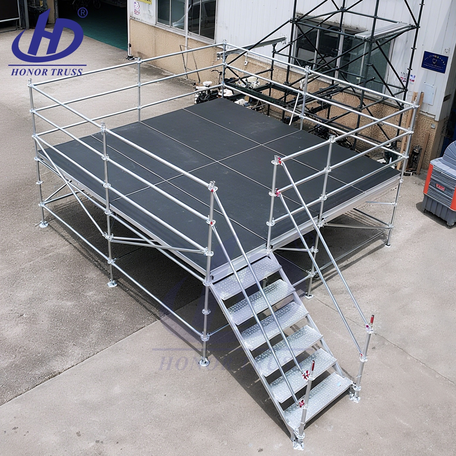 Heavy duty layer stage