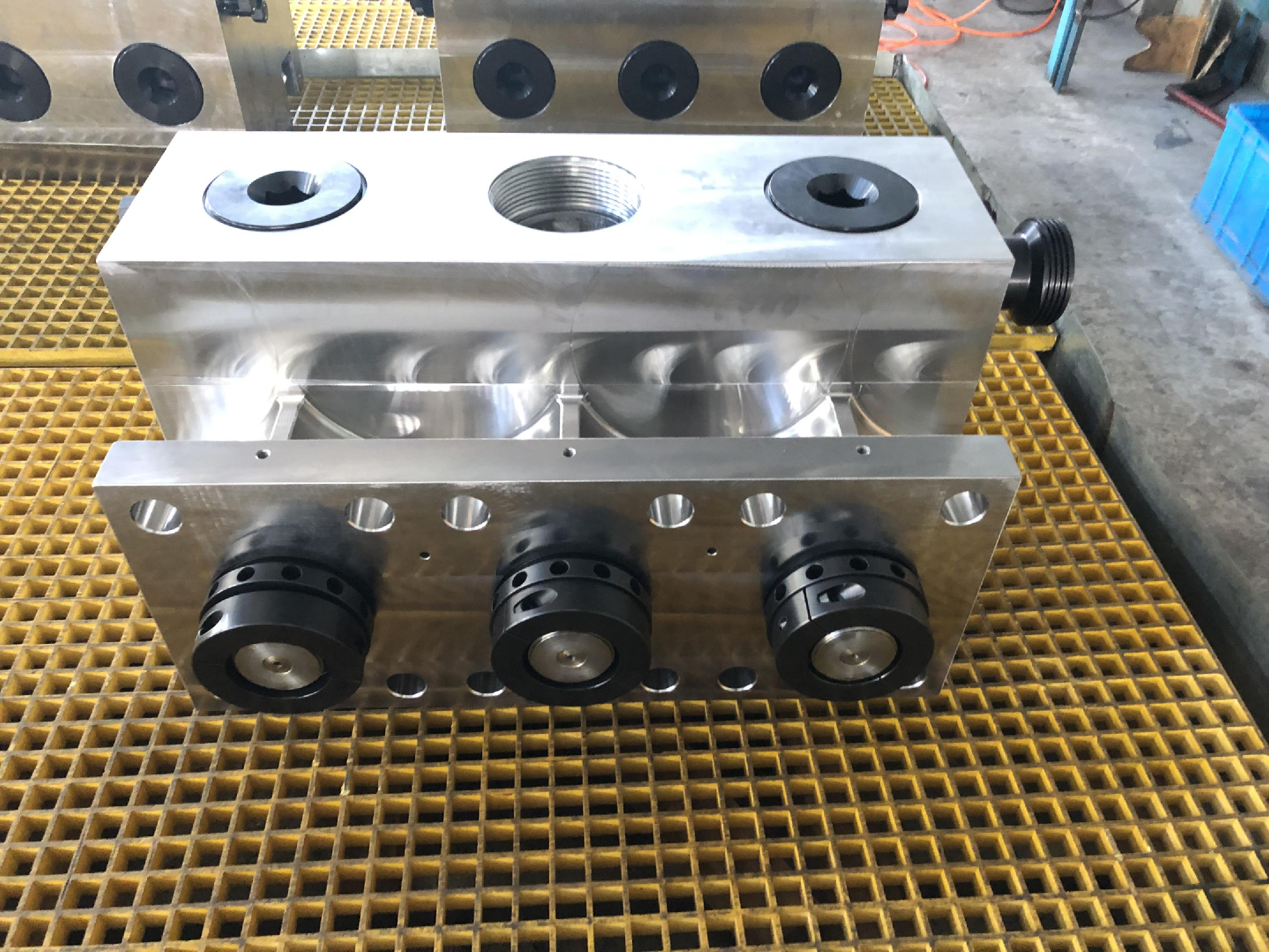 TWS2250 Fluid End