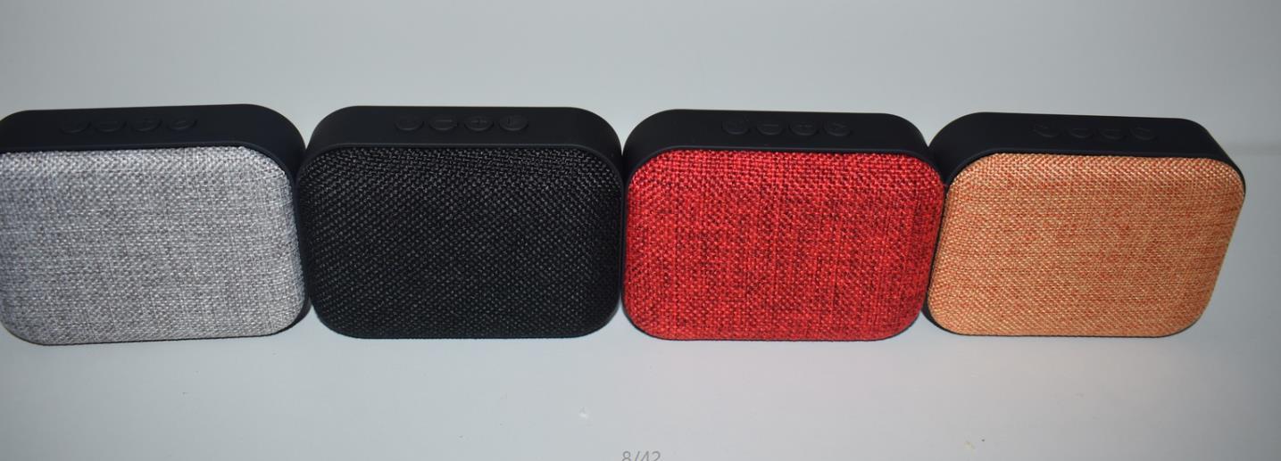 BT-03 Fabric V4.2 Classic Speaker- Rubber Oil Housing