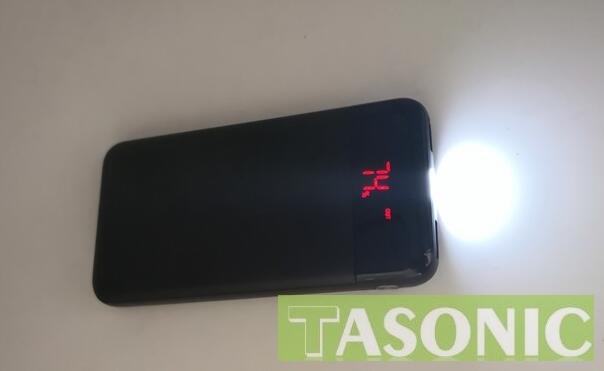 (Qualcomm Certified Quick Charge 3.0)，16000mAh Portable Charger