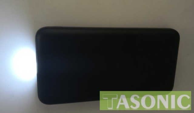 (Qualcomm Certified Quick Charge 3.0)，16000mAh Portable Charger