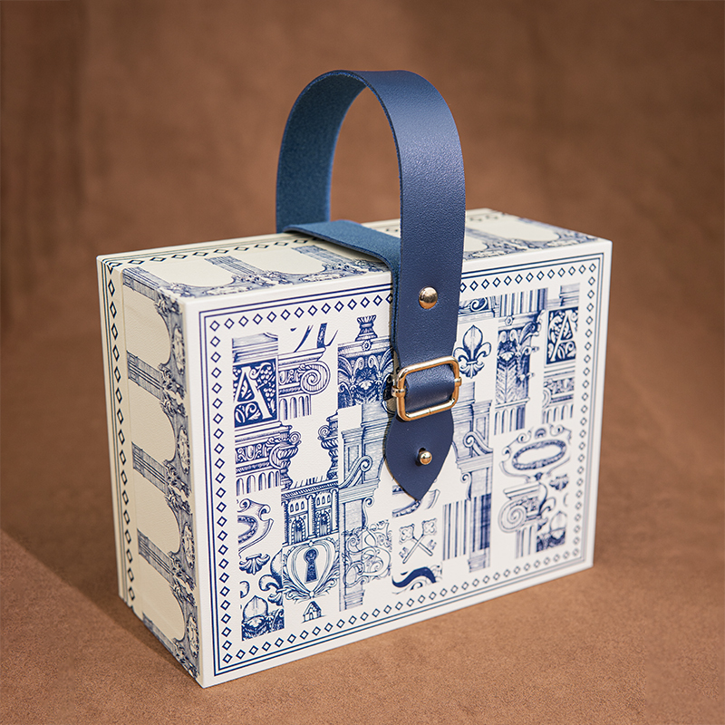 Luxury High Quality Cardboard Packaging Green Removable Cover Paper Gift Box Paper Packaging Box Perfume Chocolate Jewelry Packaging Box With PU Leather Handle