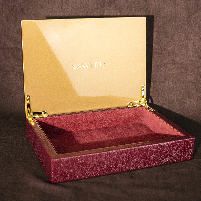 GOLD FOIL SILK SCREEN CAVIAR PATTERN ROUND TRAY & WOODEN BOX
