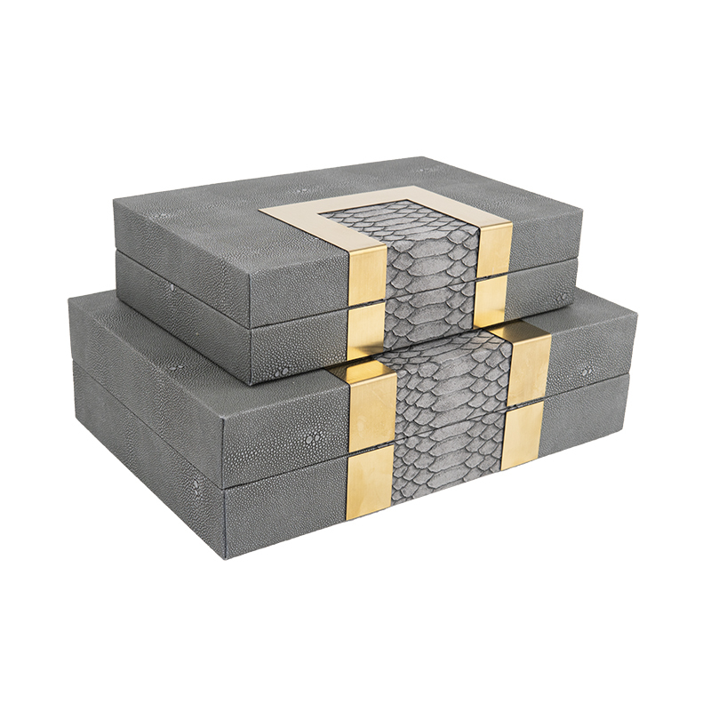 L-SHAPED METAL SHEET SET WITH SNAKESKIN PATTEM PU