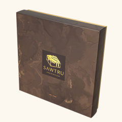 ELEGANT SQUARE CHOCOLATE BOX