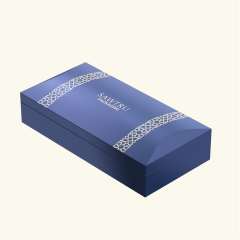 Piano-lacquered wooden perfume box