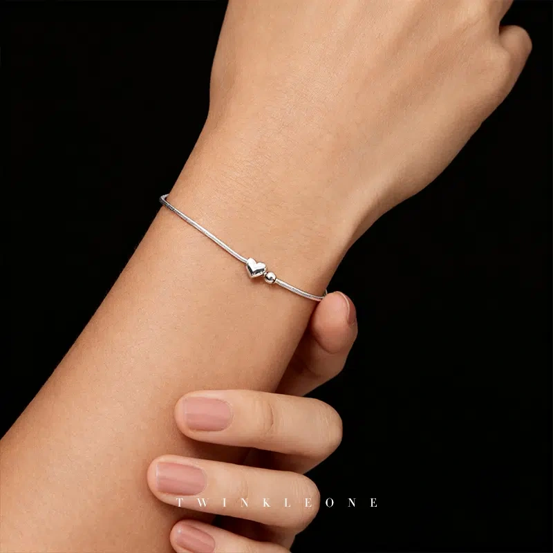Christmas Heart Bracelet - 925 Silver, Timeless Gift of Love for Her