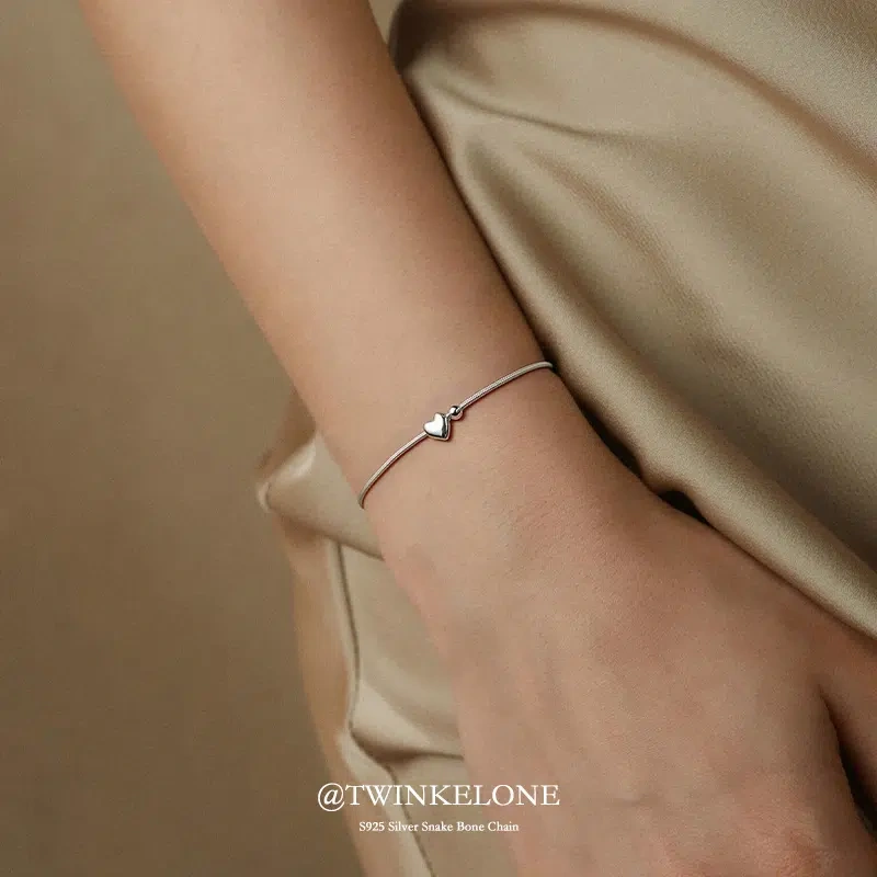 Christmas Heart Bracelet - 925 Silver, Timeless Gift of Love for Her
