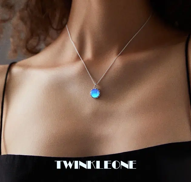 Gift for your friend: S925 Sterling Silver Crystal Necklace
