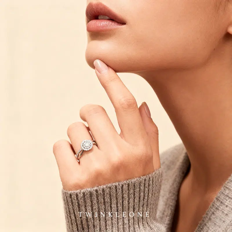 TWINKLEONE Eternal Promise 925 Sterling Silver Ring with Starry Sky Design, a gift for your girlfriend.
