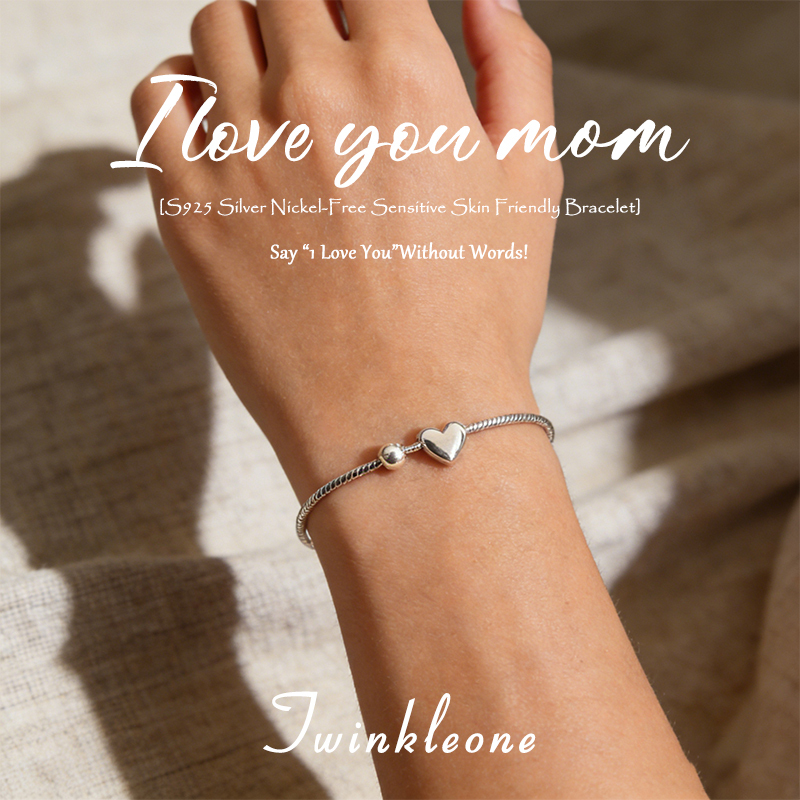 A Bracelet Gift For Mom That Symbolizes "Always With You".