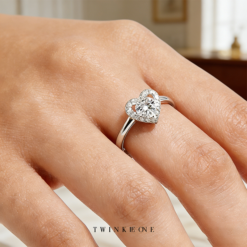 Heart Shaped Zircon Ring 925 Silver | Symbol of Eternal Love and Devotion