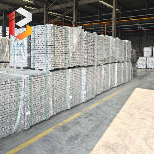 Aluminum-hafnium alloy ingot