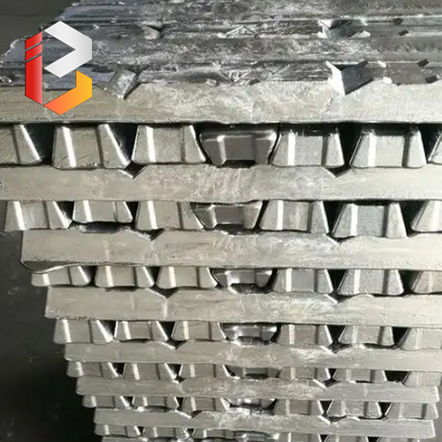 Aluminum-hafnium alloy ingot