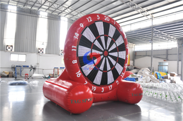 Extreme fun custom logo giant blow-up Sealed Air Kick Darts inflatable football golf dart boards for outdoor sport game