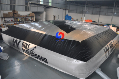 Custom large outdoor safety bike playground skiing Stunt inflatable landing cushion zone foam pit crashmat inflatable airbag