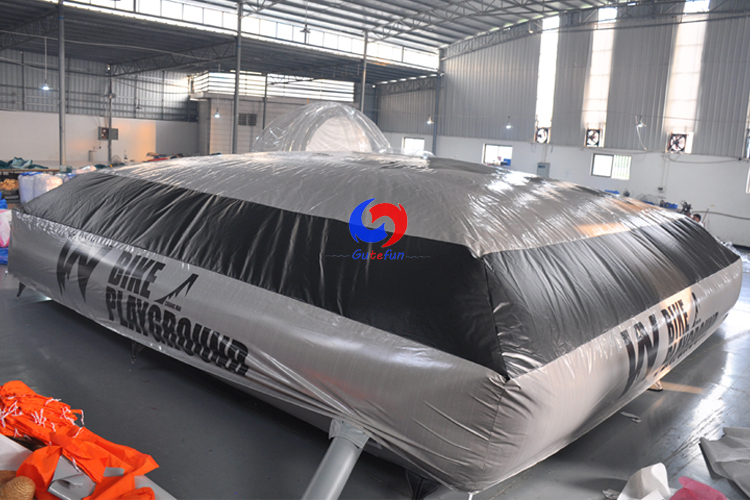 Custom large outdoor safety bike playground skiing Stunt inflatable landing cushion zone foam pit crashmat inflatable airbag