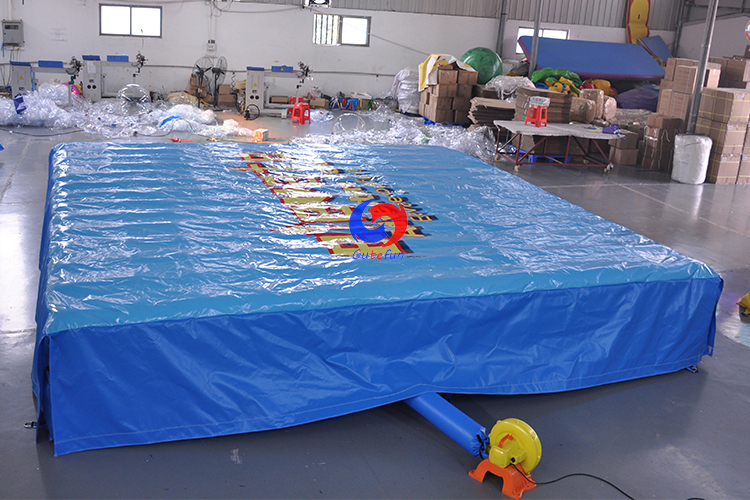 Custom Large portable Foam pit air-pillars inflatable stunt crash mat soft landing AirBag for sports protection