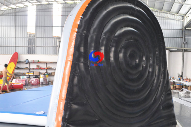team building inflatable fun games Commercial giant 4 metre velcro soccer darts ball foot inflatable dartboard