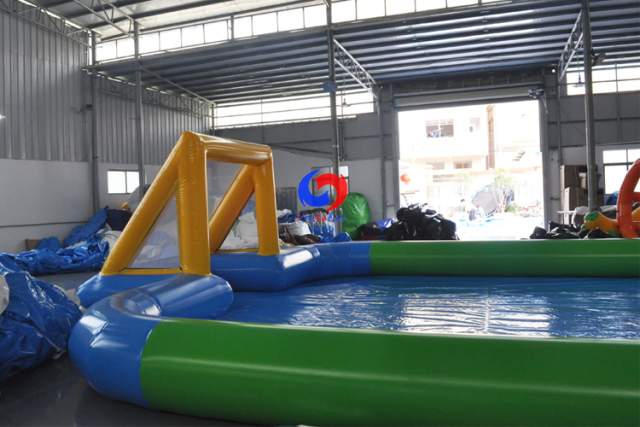 large air sealed Slippery inflatable water soap soccer pitch field inflatable soap football arena court for outdoor sports