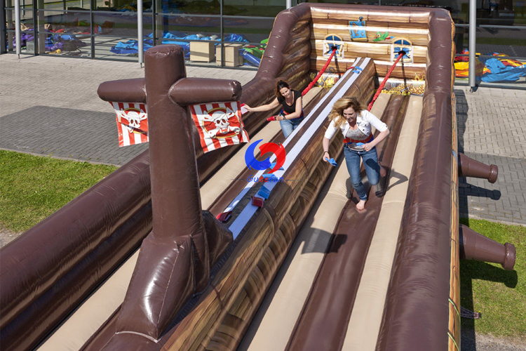 OEM custom pirateship Two Players Double Lane inflatable bungee run for adults kids