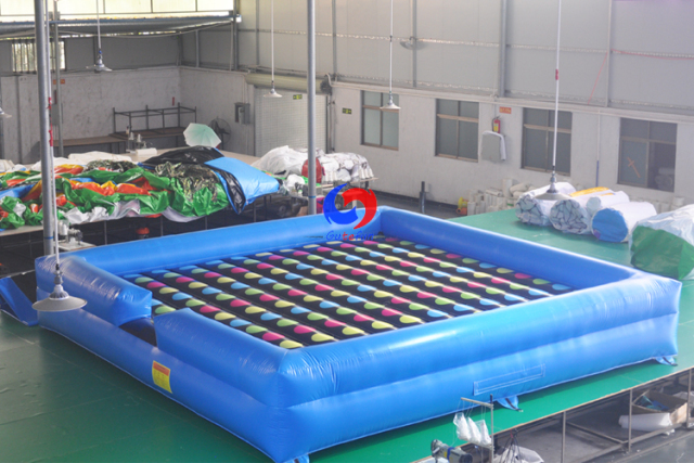 Sports club events western 33ft 10m dual lane horizontal air inflatable bungee run for sale