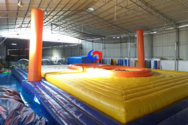 popular Corporate Games Inflatable Bossaball Beach Flying Volleyball Court with Bungee Trampoline