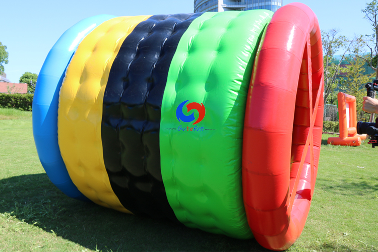 Active Outdoor Play Teambuilding Challenges Water & Land Rolling Inflatable Hamster Roller Wheel for Outdoor Activity