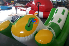 durable 0.9mm PVC swimming pool gyro iceberg floats 1 person single inflatable banana water seesaw rocker for pool games
