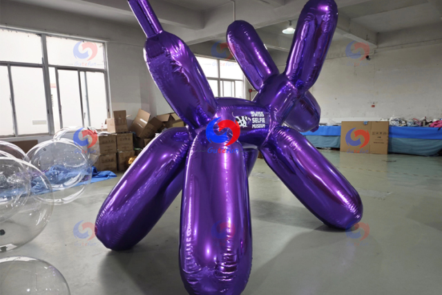 Special Design Customized Advertising Big Shiny Mirror Dog Mirror Bear Shaped Inflatable Carton Model