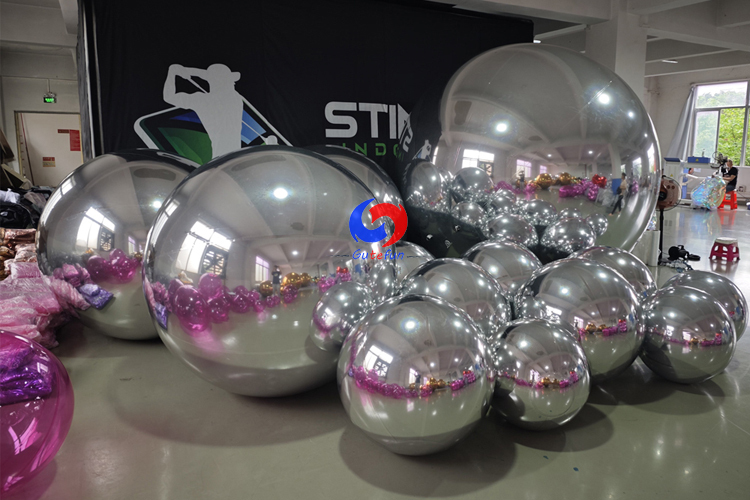 Stunning Re-usable big inflatable metallic balls big shiny silver balls for sale