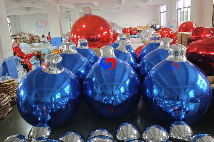 2.4m, 1.8m, 1.2m .90cm ,.60cm christmas hanging decor big shiny Red /blue inflatable Ball Ornament and Silver Tops