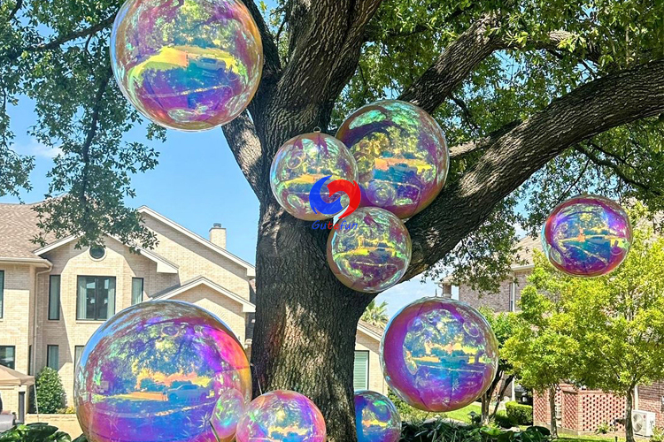 Ceiling installation reusable big shiny metallic pearl rainbow iridescent inflatable mirror balls spheres balloons