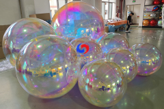 Popular Summer Pool Party Events Water Floating Giant Iridescent Balls / Iridescent Big Shiny Mirror Balls