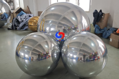 Fire retardancy/certification silver inflatable mirror finish balls for Christmas decorations in a shopping centre