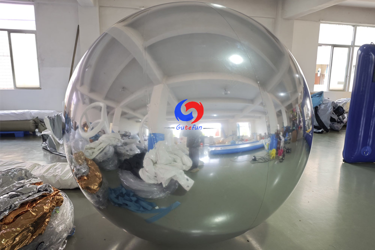 Weather resistant outside decor different sizes of silver balls big shiny balls for balloon artist