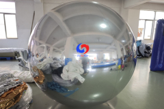 Weather resistant outside decor different sizes of silver balls big shiny balls for balloon artist